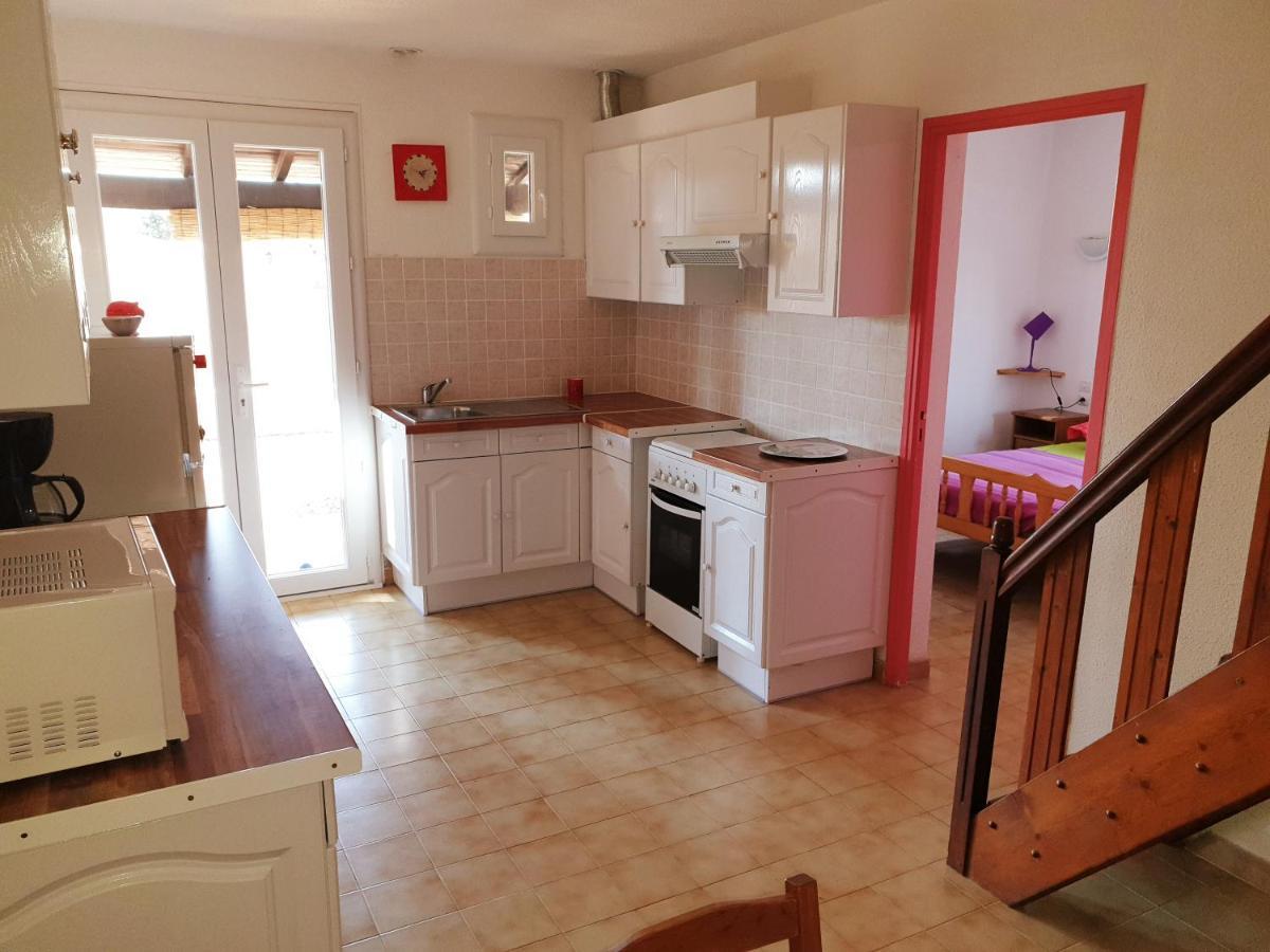 Gites Le Pressoir Vias Exteriör bild